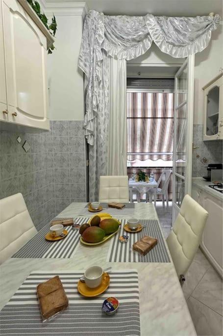 Casa Eleonora: A 5 Min Dal Mare + Free Parking Apartman Ventimiglia Kültér fotó